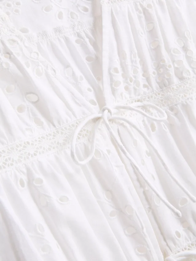 Top aus Baumwollmischung mit Broderie-Verzierung und Knoten vorne