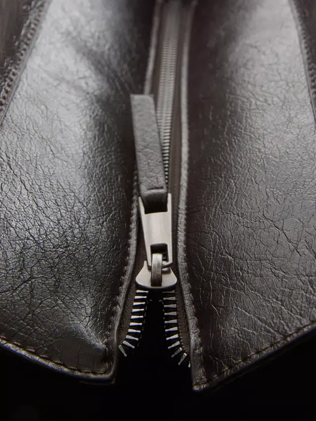 Tote-Tasche aus Kunstleder mit Crackle-Effekt
