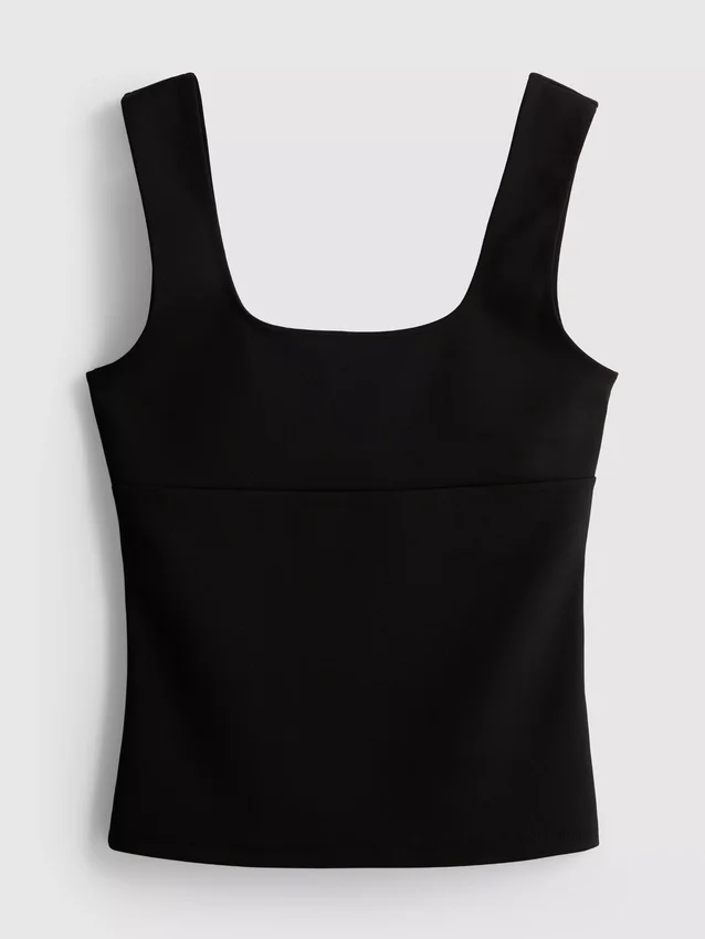 Trägertop aus Krepp mit breiten Trägern