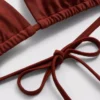 Triangel-Bikini-Oberteil mit Kettenverzierung