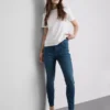 Ultimative Skinny-Jeans mit hoher Taille