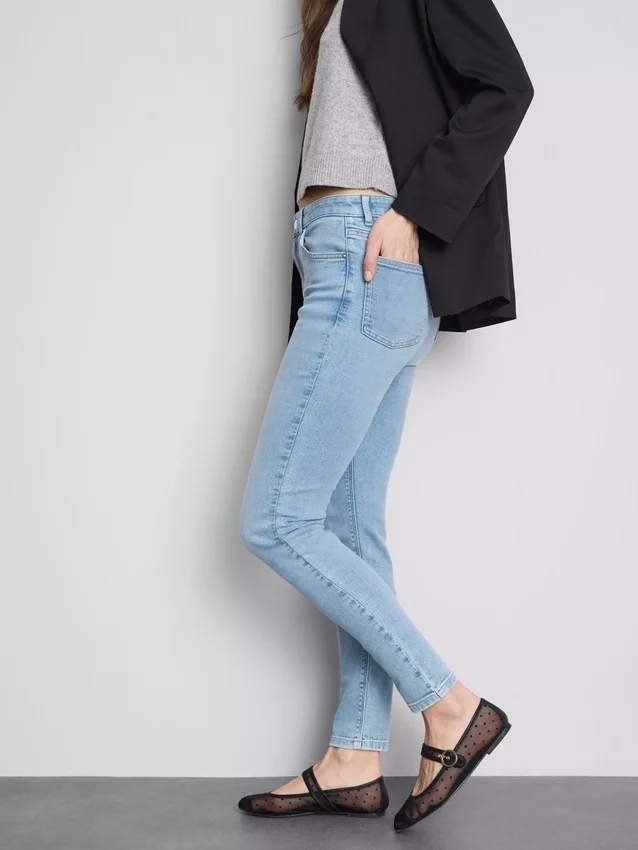 Ultimative Skinny-Jeans mit hoher Taille