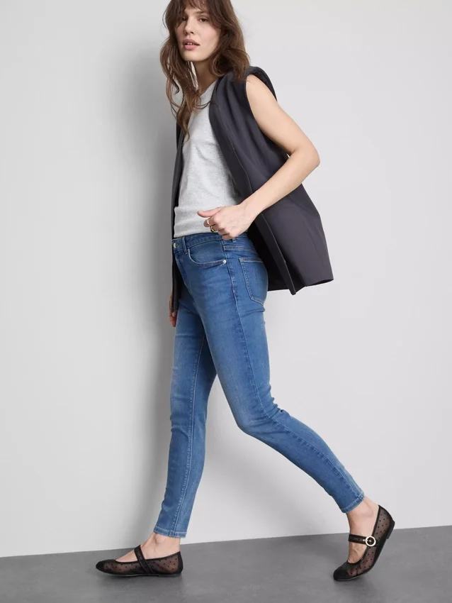Ultimative Skinny-Jeans mit hoher Taille