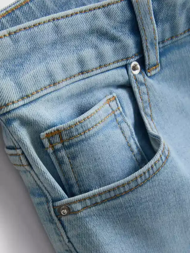 Ultimative Skinny-Jeans mit hoher Taille