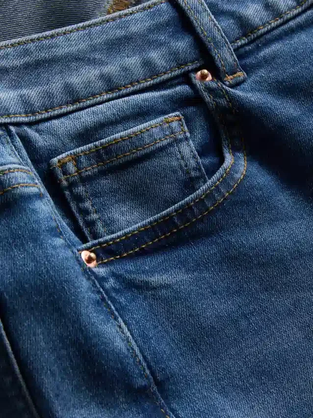 Ultimative Skinny-Jeans mit hoher Taille