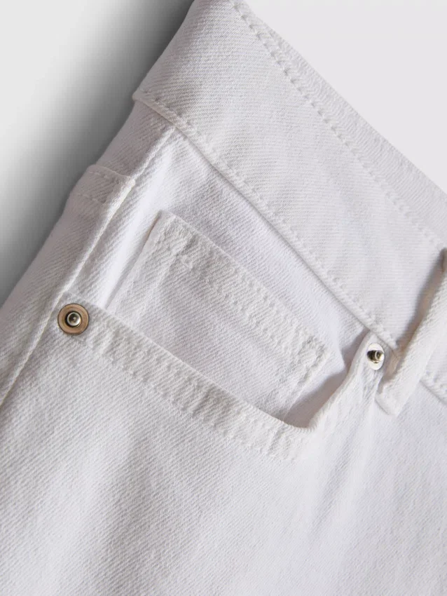 Ultimative Skinny-Jeans mit hoher Taille