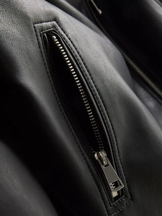 Unverzichtbare Bikerjacke