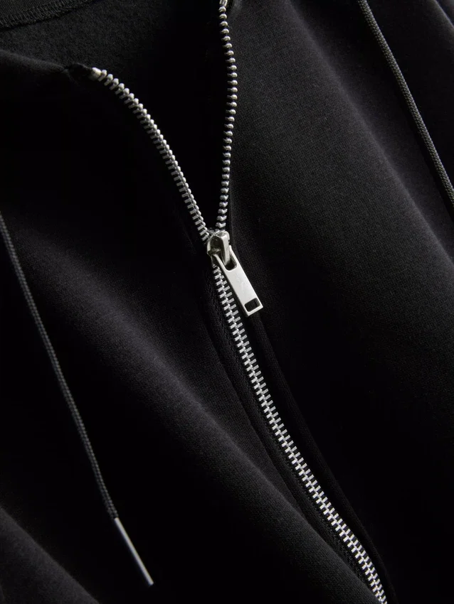 Unverzichtbarer Hoodie mit Reissverschluss