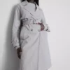 Unverzichtbarer Trenchcoat mit Gürtel