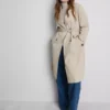 Unverzichtbarer Trenchcoat mit Gürtel