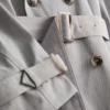Unverzichtbarer Trenchcoat mit Gürtel