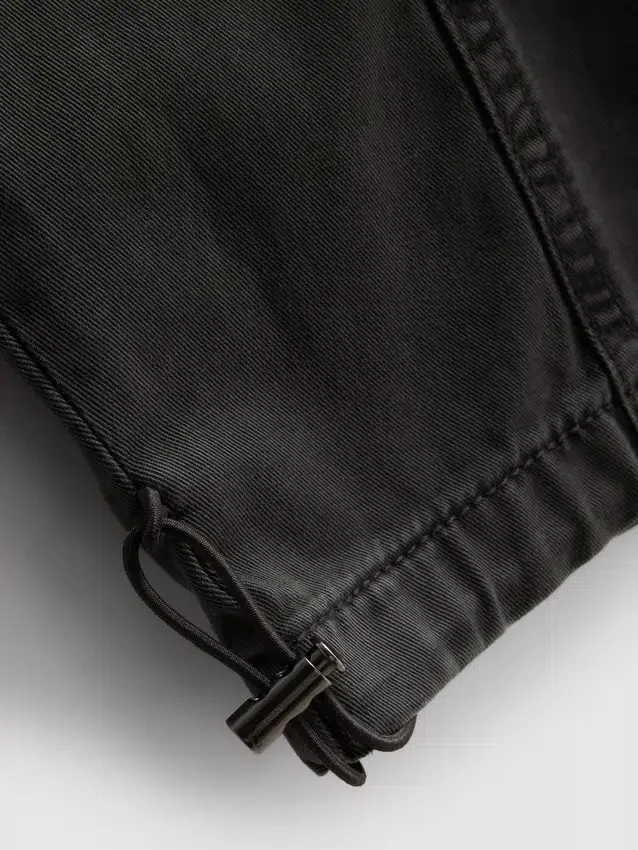 Utility-Hose mit weitem Bein und Nahtdetails