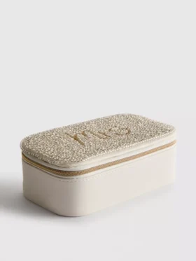 Verzierte Schmuckschachtel für die Braut