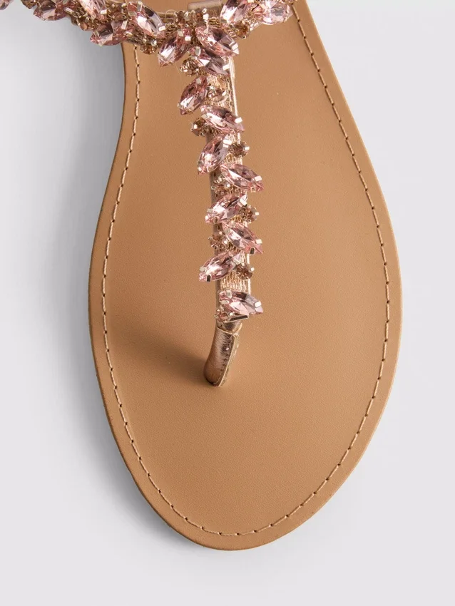 Verzierte Zehensandalen
