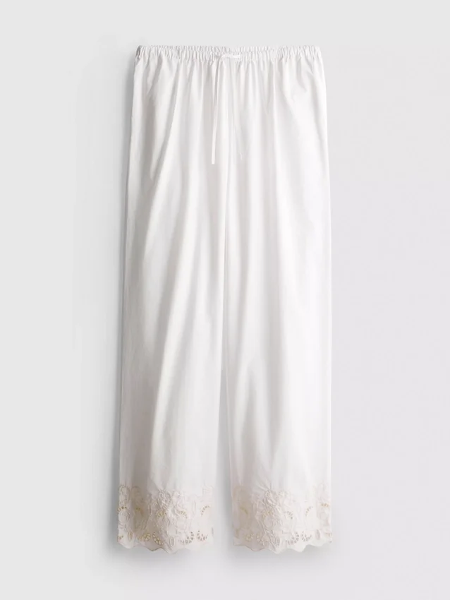 Weit geschnittene, bestickte Baumwoll-Hose