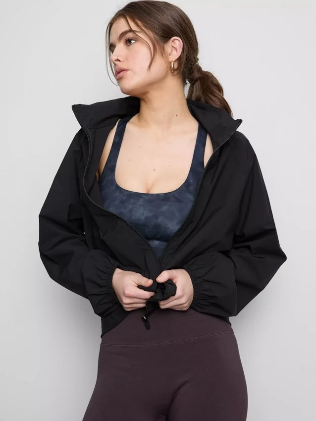 Zusammenrollbare Regenjacke mit Reissverschluss