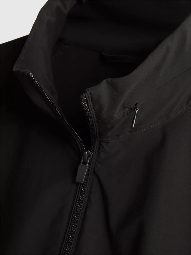 Zusammenrollbare Regenjacke mit Reissverschluss