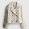 Zweireihige, kastenförmige Regenjacke