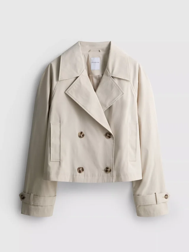 Zweireihige, kastenförmige Regenjacke